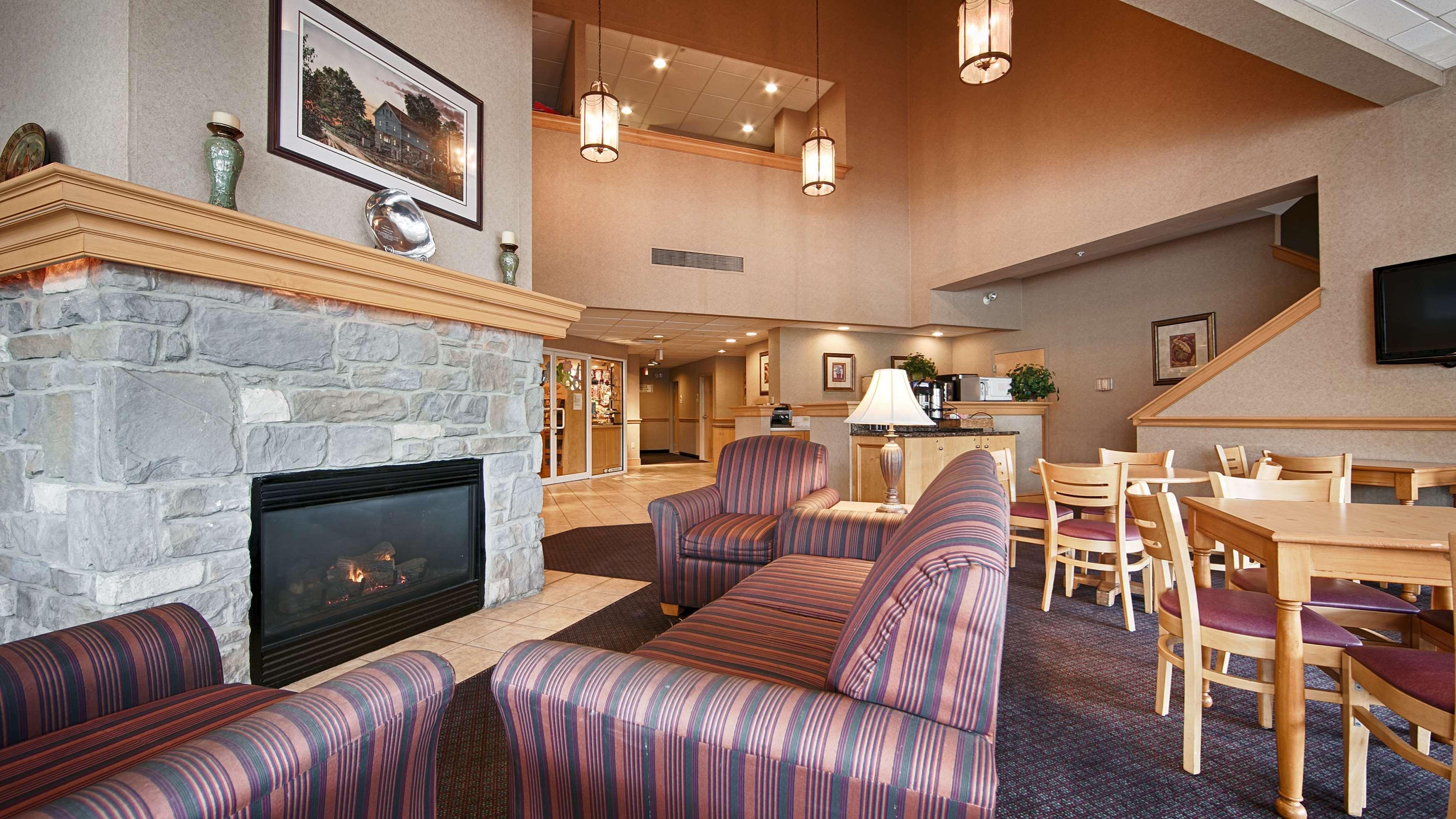 Hotel Western Revere & Paradise